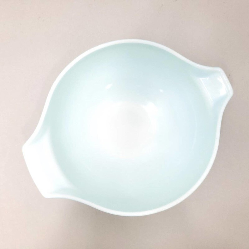 Pyrex Butterprint 4 Qt Cinderella Bowl 444, Turquoise Pyrex - Picture 2 of 7